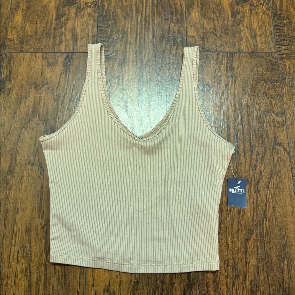 Hollister top